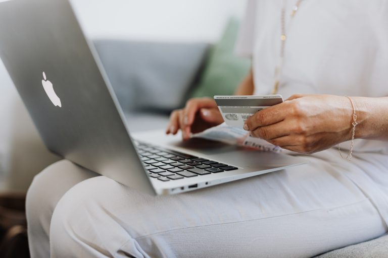 Click-and-Collect, au moment du paiement sécurisé en ligne depuis un ordinateur